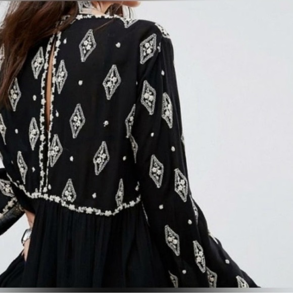 Free People Black Embroidered Bell Sleeve Tunic Dress or Blouse Small - Picture 5 of 9
